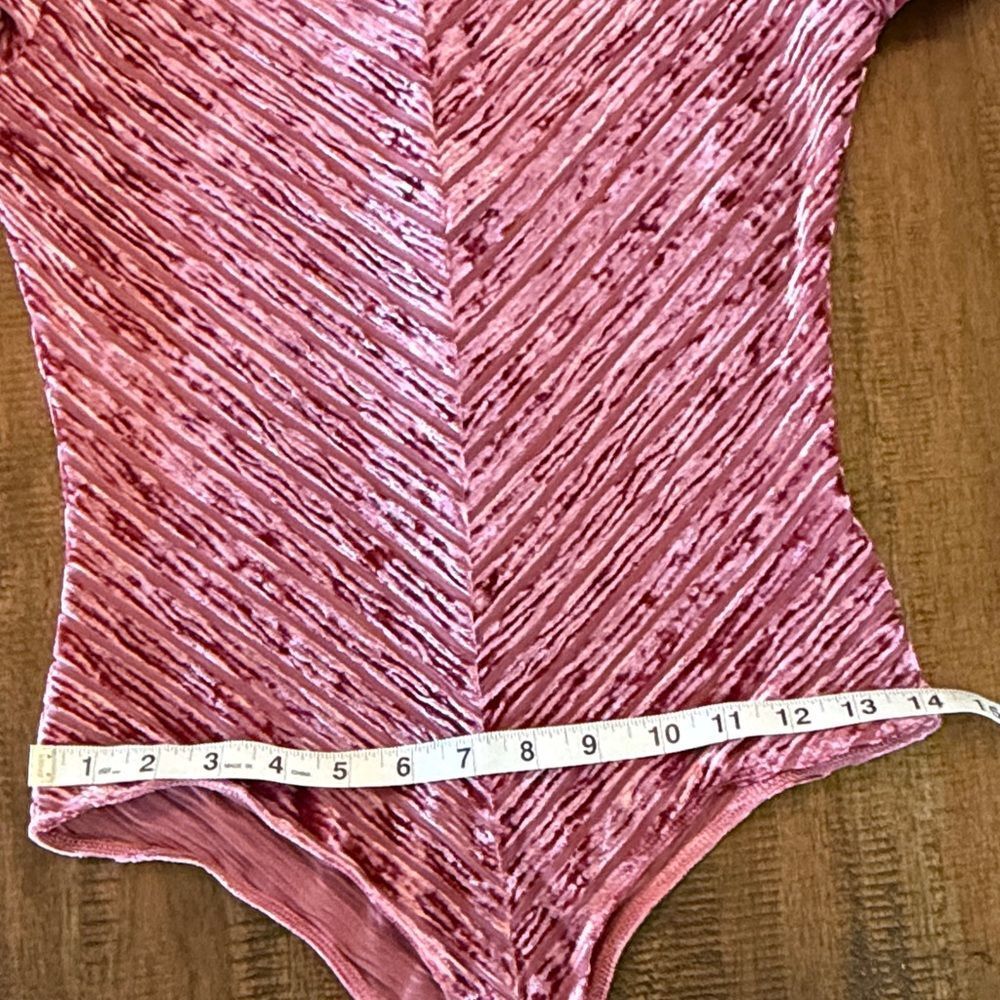 Lulus Pink velvet Long-Sleeve Ribbed bodysuit - Picture 7 of 9